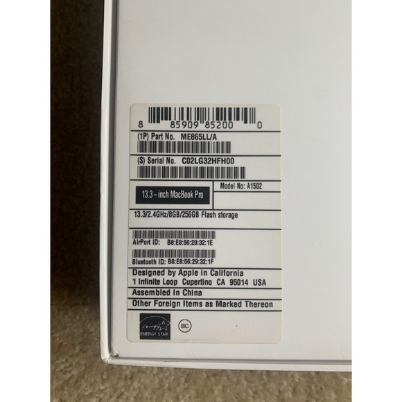 Like new Mac book pro for sale with original box - Picture 5 of 5